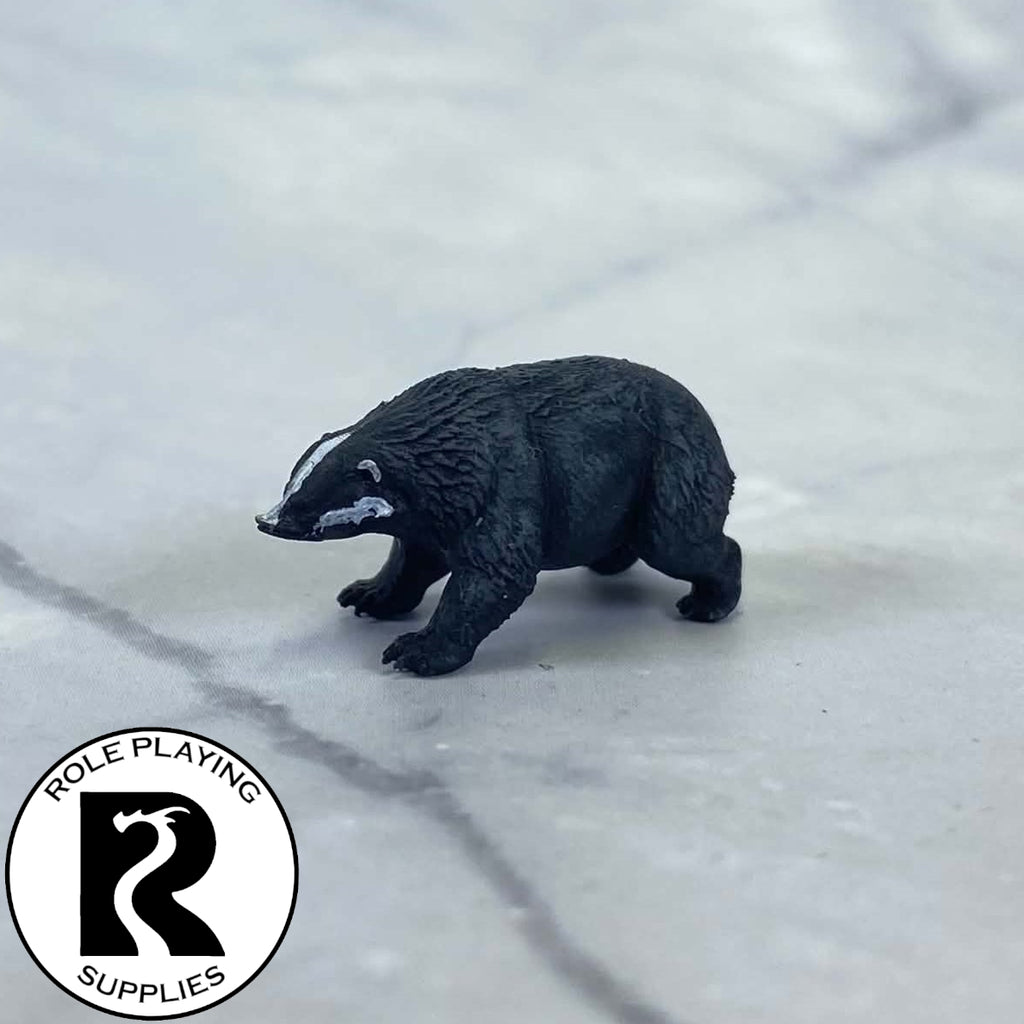 A dnd miniature giant badger painted.
