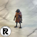 A dnd miniature kenku painted.

